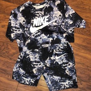 2pc Nike crop tee & bike shorts